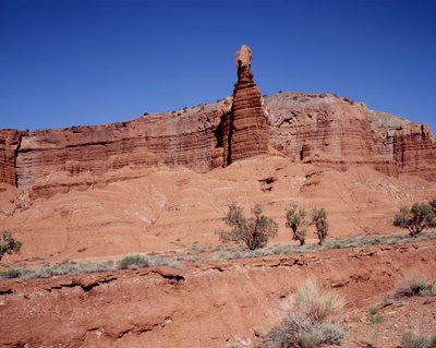 Chimney Rock of Capitol Reef National Park, Utah by Unbekannt Unbekannt